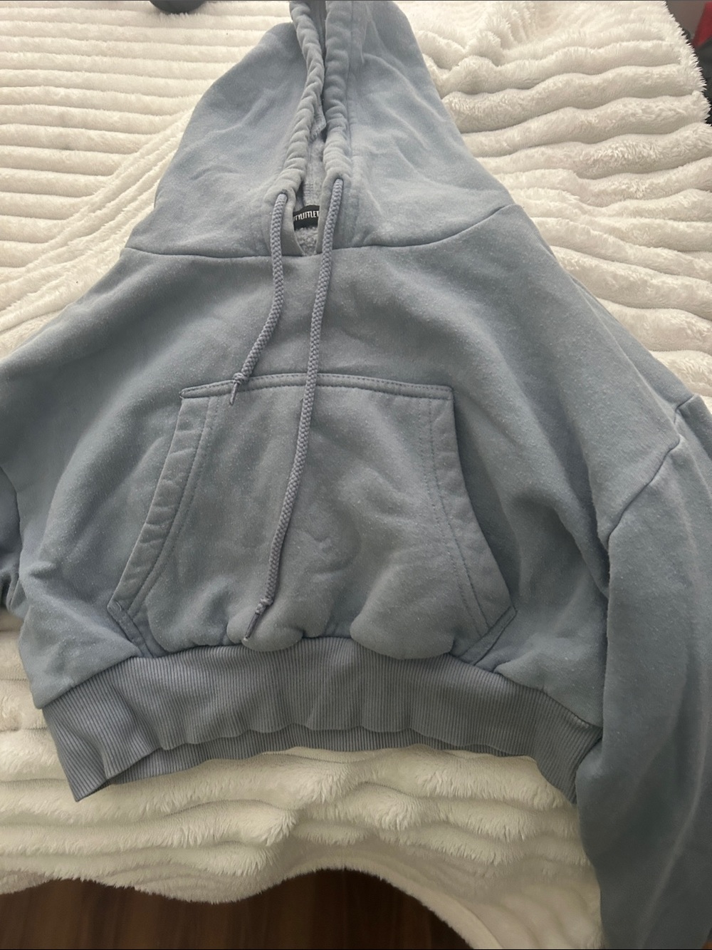 PrettyLittleThing Light Blue Cropped Hoodie Sweatshirt